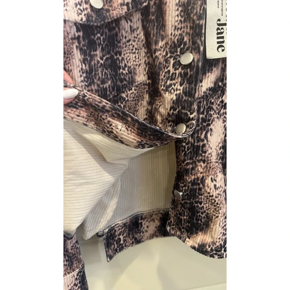 NWT‎ Savanna Jane Leopard Print Size Small Corduroy Jacket Button Up Shacket